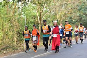 BIB: 100
                            <button type="button" onclick="openModal(10196839)" class="btn btn-primary btn-sm float-right btn-popup" data-toggle="modal" data-target=".modal-high-quality">
                        <i class="fas fa-shopping-cart"></i> Add to Cart
                    </button>
                                            <button type="button" onclick="isThisMe(10196839, true)" class="btn btn-success btn-sm float-right btn-popup btn-isme hidden" data-toggle="tooltip" data-placement="bottom" title="นี่คือรูปของคุณใช่ไหม คลิกที่นี่เพื่อเอาเข้าอัลบั้ม">
                        <i class="fas fa-plus"></i> Add to album
                    </button>
                    <button type="button" onclick="isThisMe(10196839, false)" class="btn btn-warning btn-sm float-right btn-popup btn-isnotme hidden">
                        <i class="fas fa-ban"></i> Remove from album
                    </button>